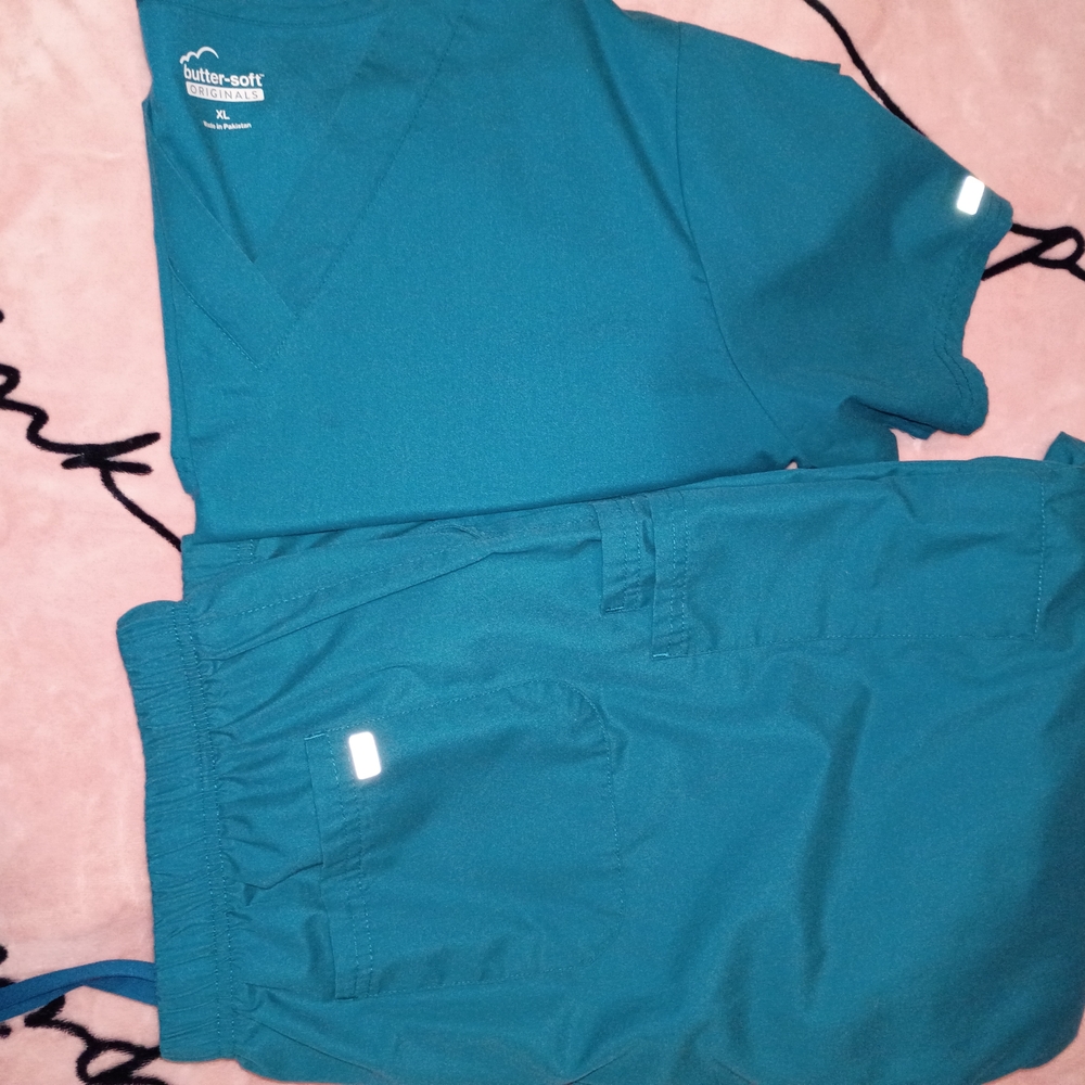 UA Scrubs Caribbean Blue Set Butter Soft Originals XL Top And XLP Bottom
